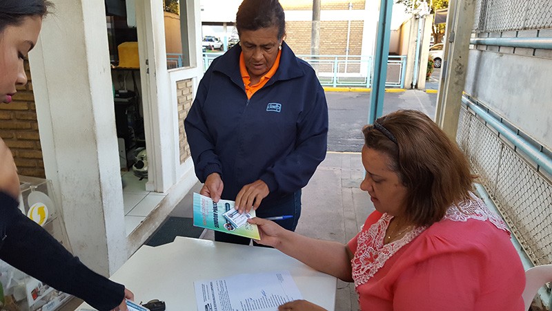 Entrega de Carteirinha e Revista